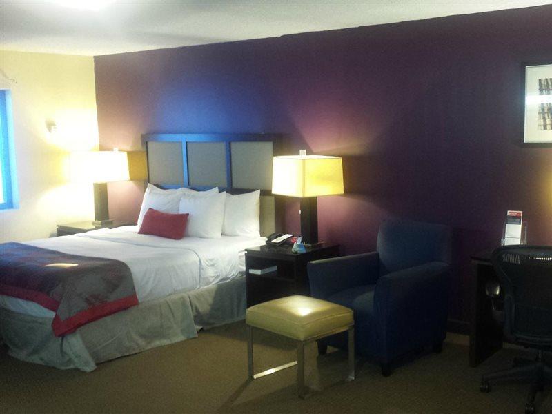 Ramada By Wyndham Rockaway Hotell Eksteriør bilde
