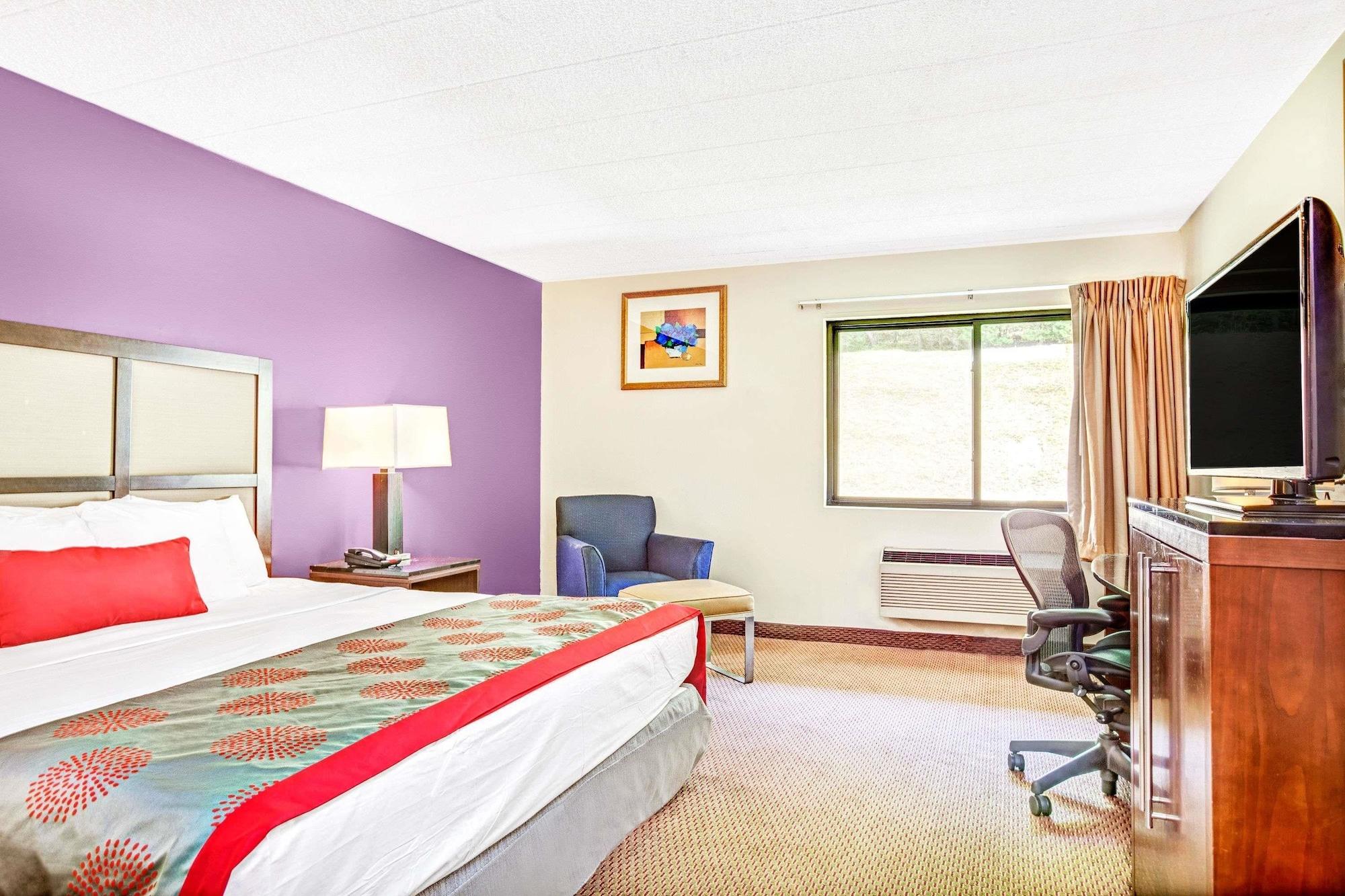 Ramada By Wyndham Rockaway Hotell Eksteriør bilde