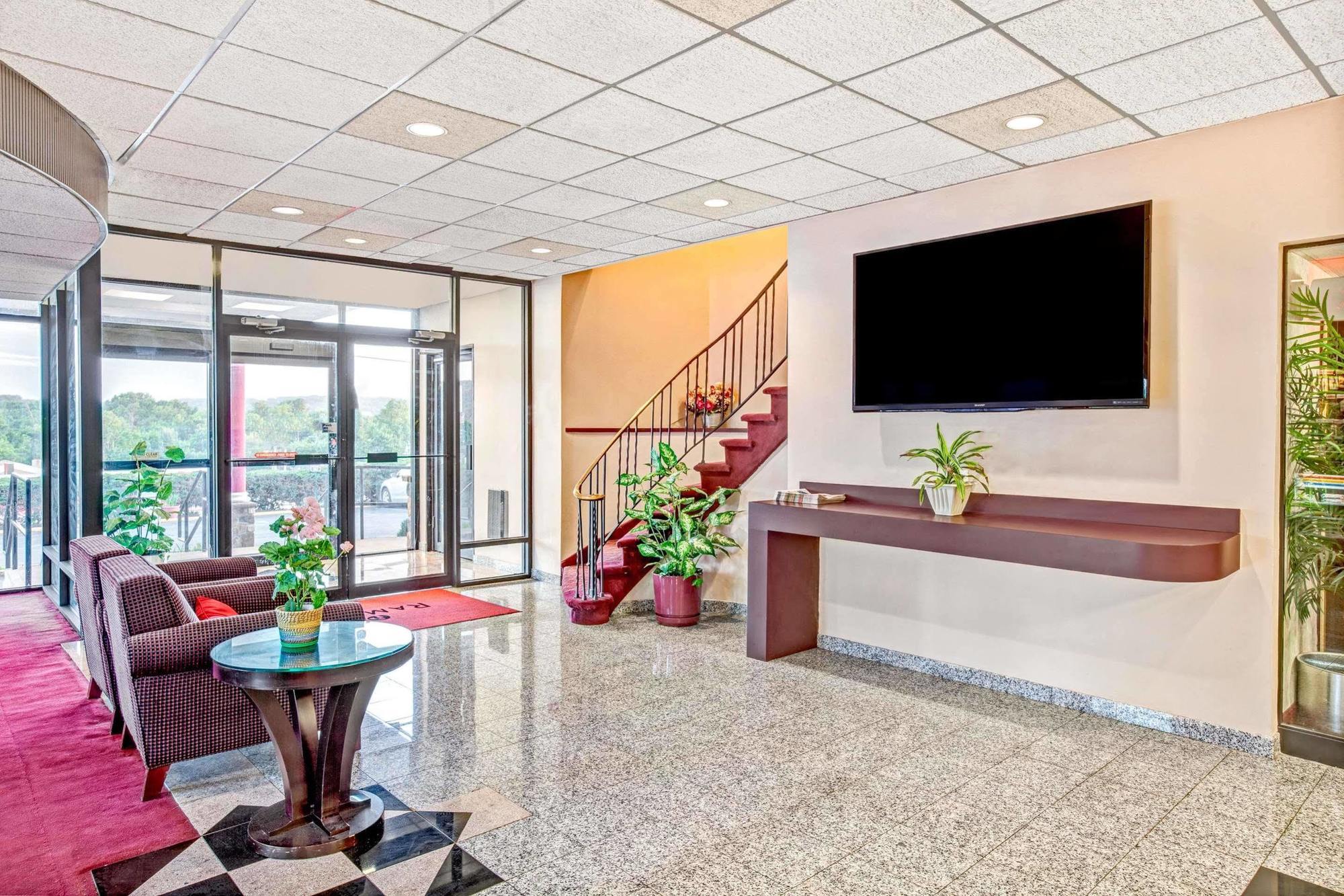 Ramada By Wyndham Rockaway Hotell Eksteriør bilde